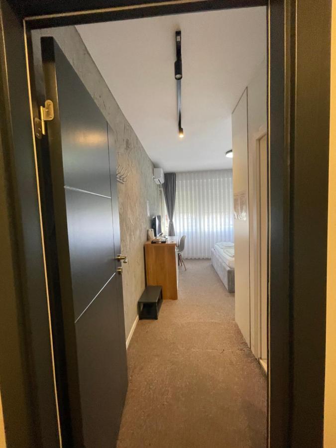 New Prishtina Luxury Rooms Приштина Экстерьер фото